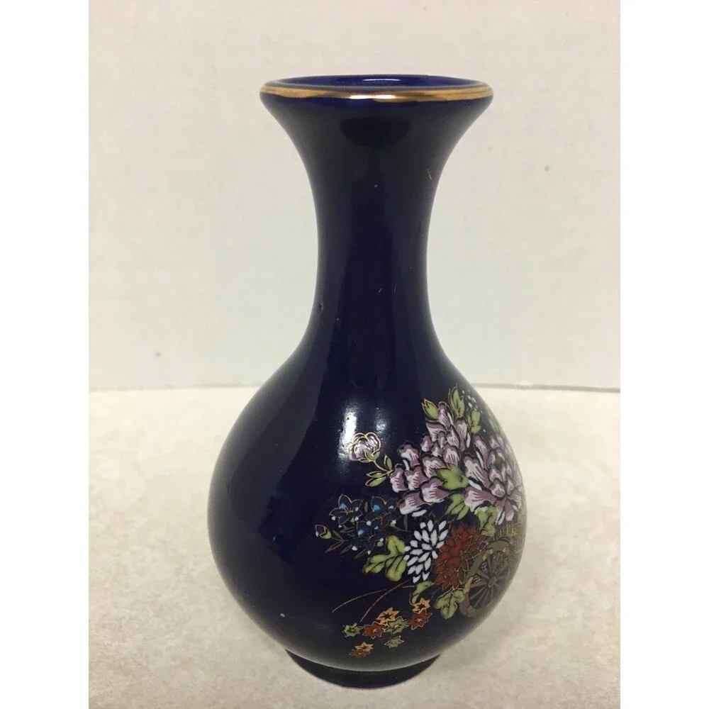 Kutani Small Cobalt Blue Vase ~ Made in Japan ~ Handcrafted ~ 4 1/2
